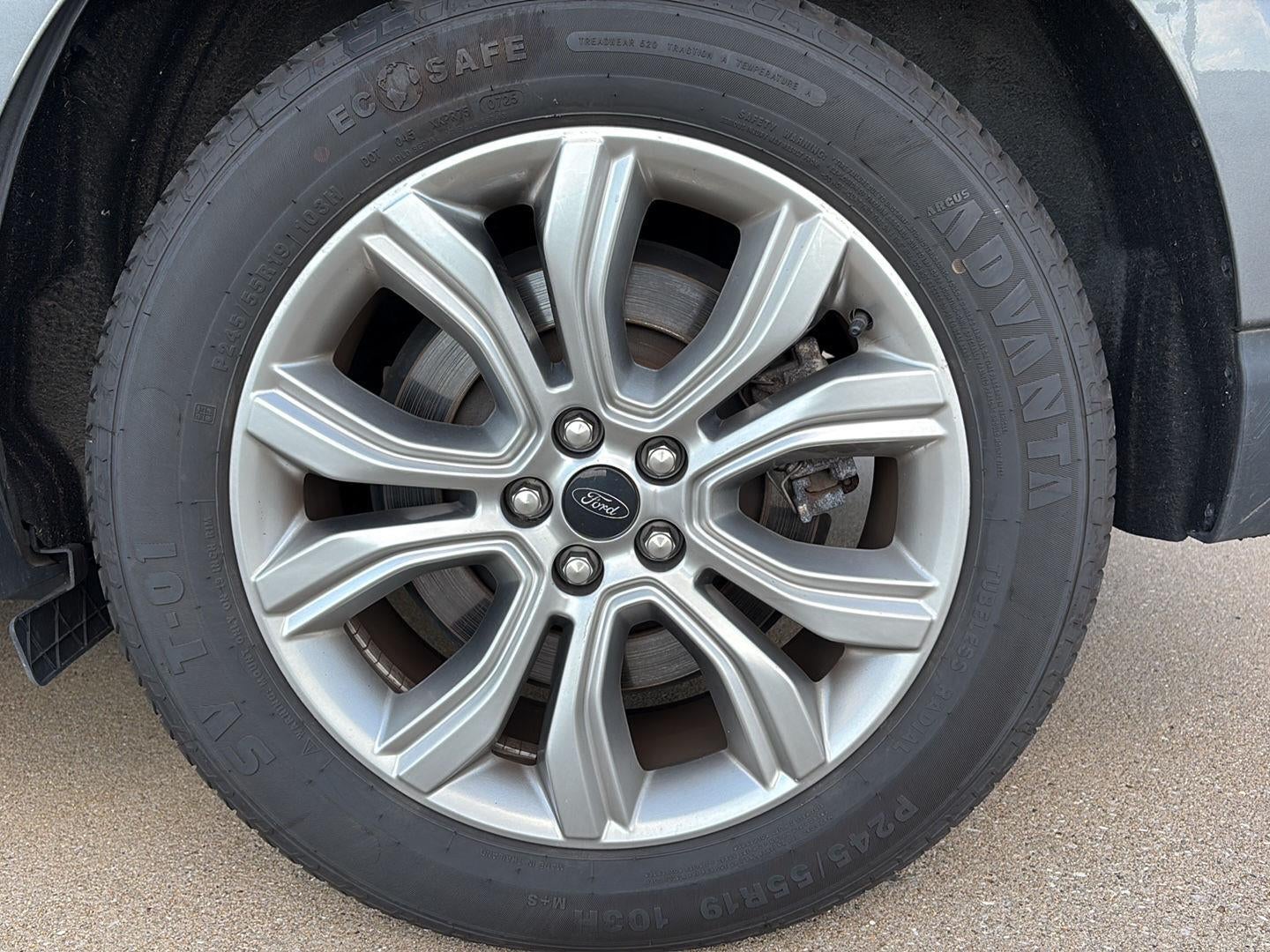 2024 Ford Edge Titanium