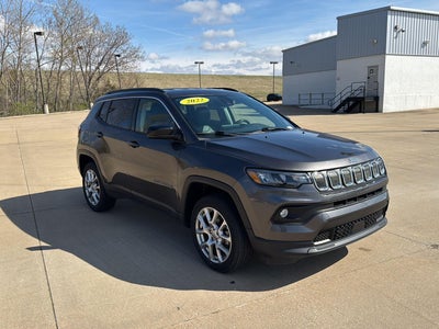 2022 Jeep Compass Latitude Lux