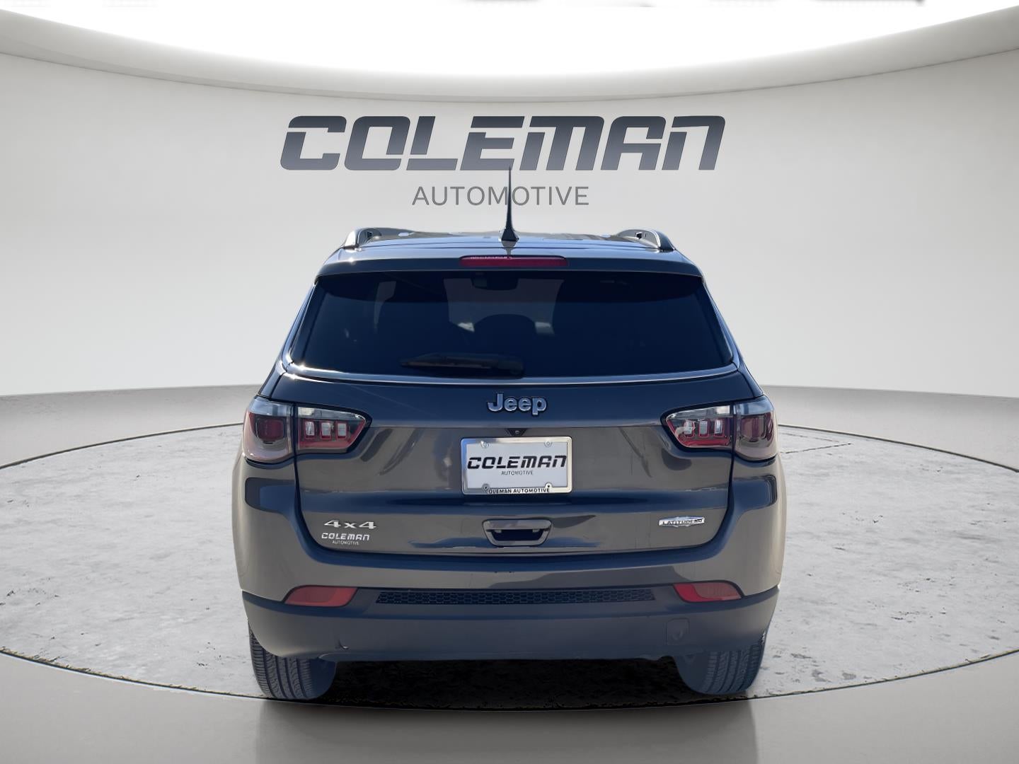 2022 Jeep Compass Latitude Lux 28