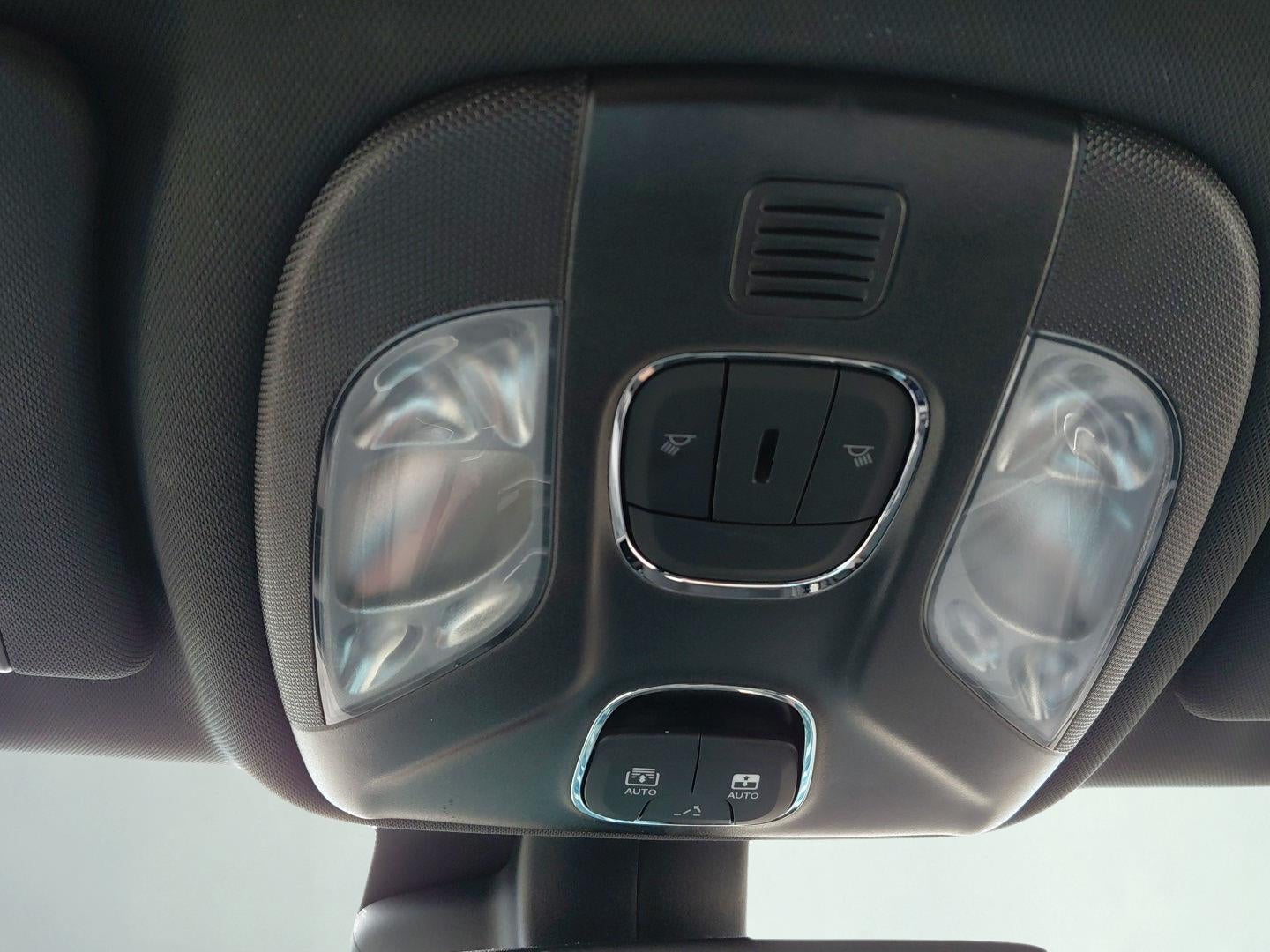 2023 Jeep Compass Latitude Lux 33