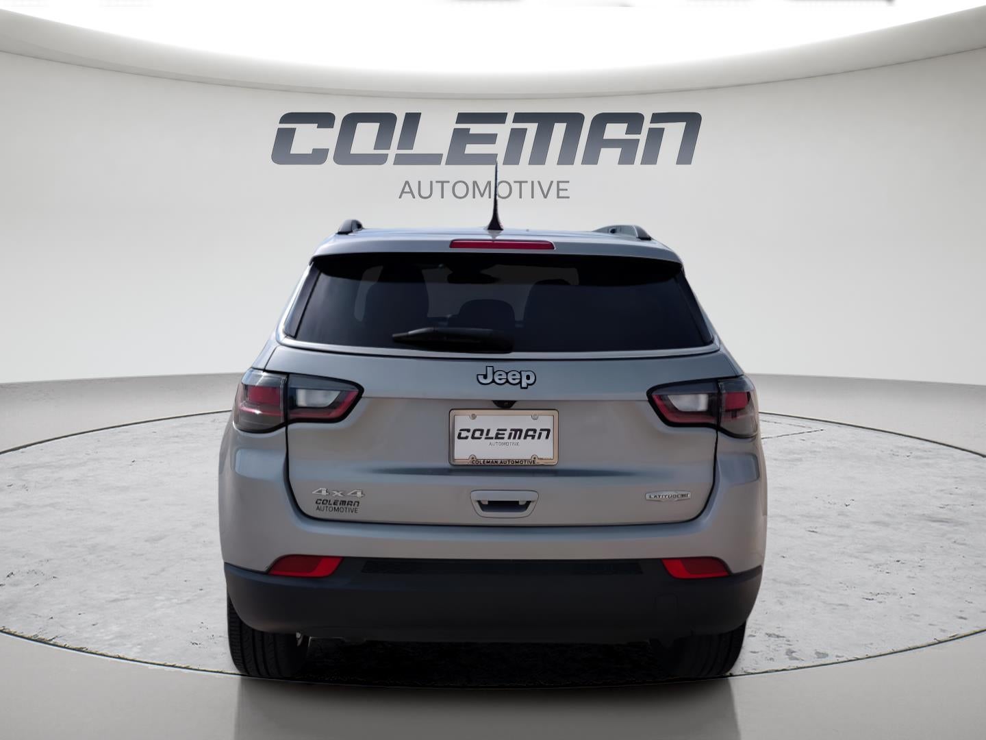 2023 Jeep Compass Latitude Lux 4