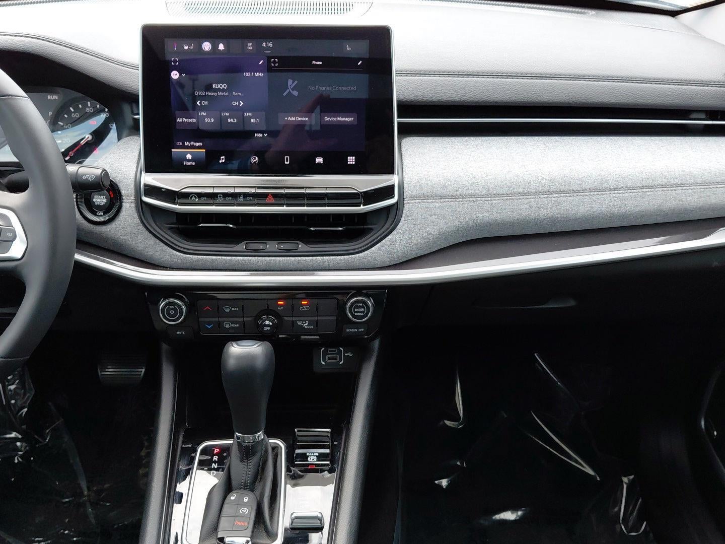 2023 Jeep Compass Latitude Lux 41