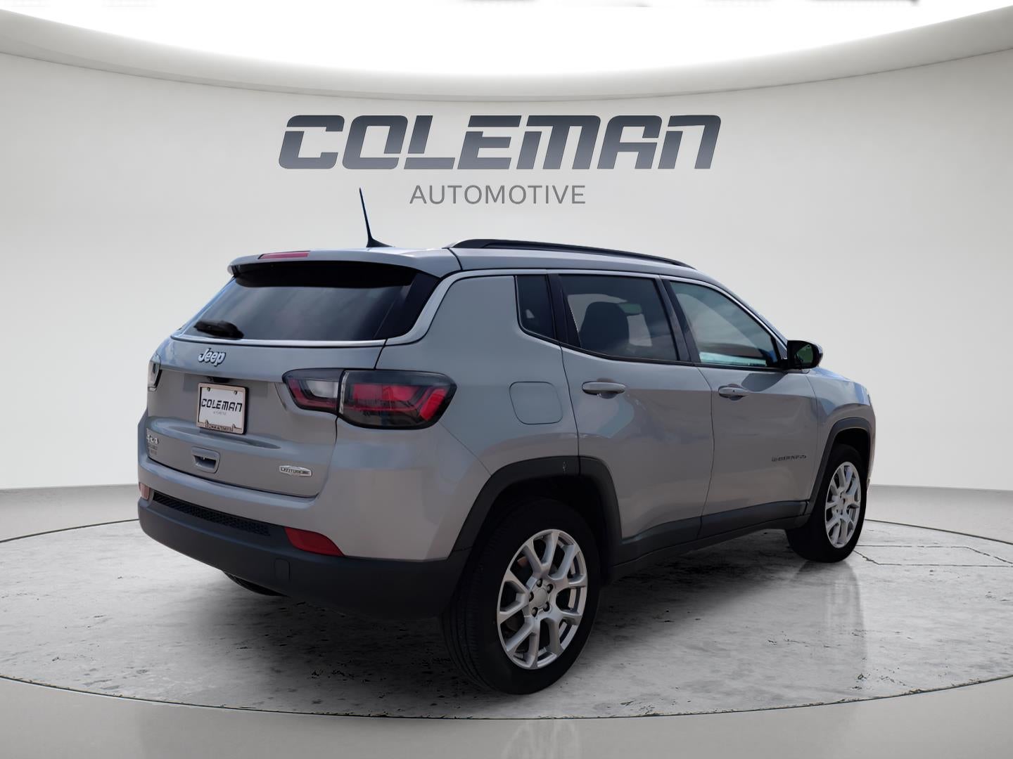 2023 Jeep Compass Latitude Lux 5