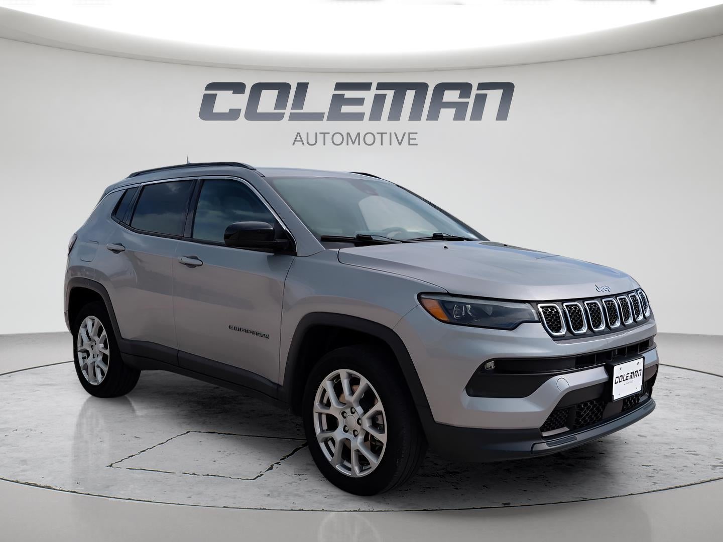 2023 Jeep Compass Latitude Lux