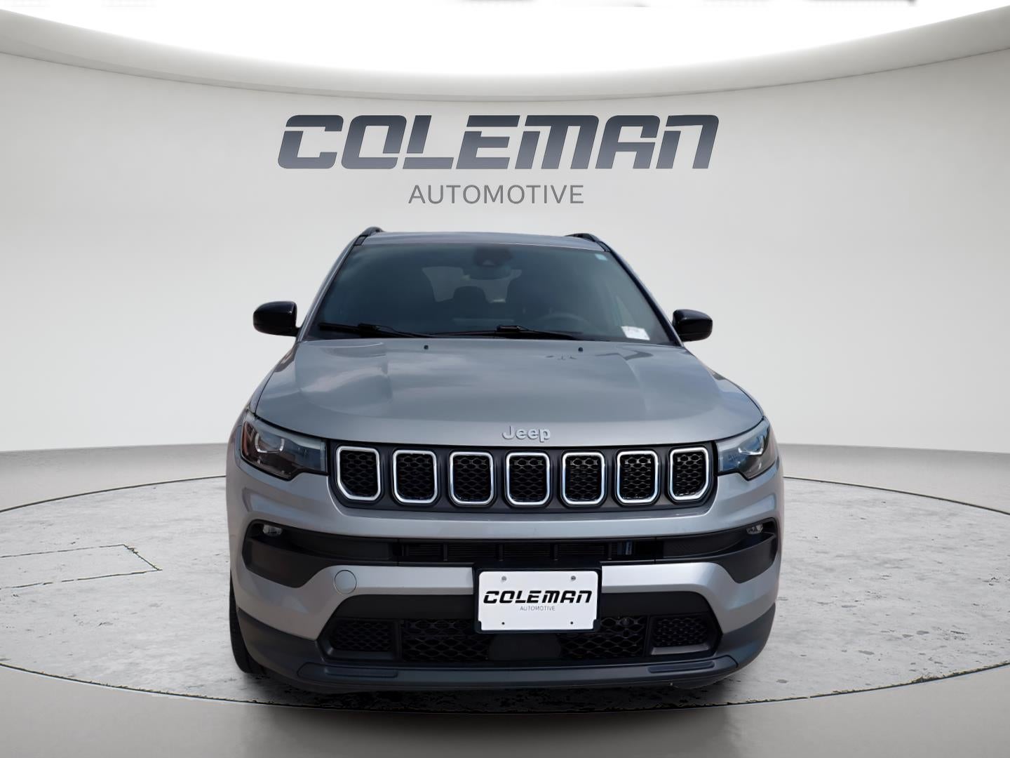 2023 Jeep Compass Latitude Lux 8