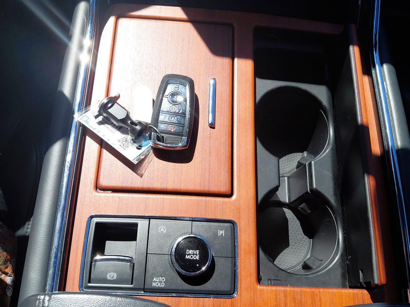 2024 Lincoln Navigator Premiere