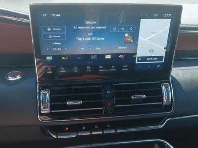 2024 Lincoln Navigator Premiere