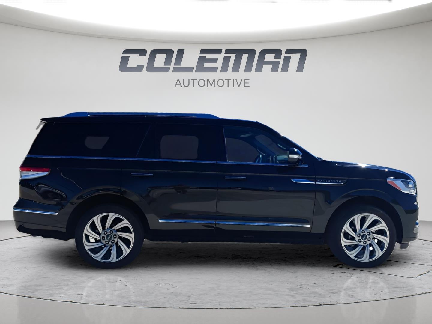 2024 Lincoln Navigator Premiere
