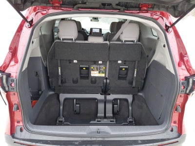 2024 Toyota Sienna LE