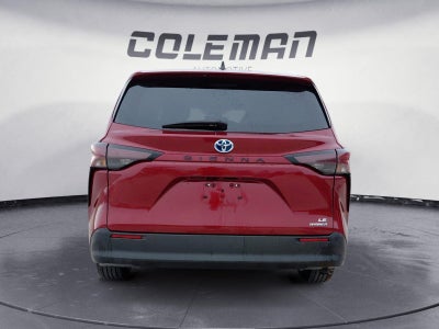 2024 Toyota Sienna LE
