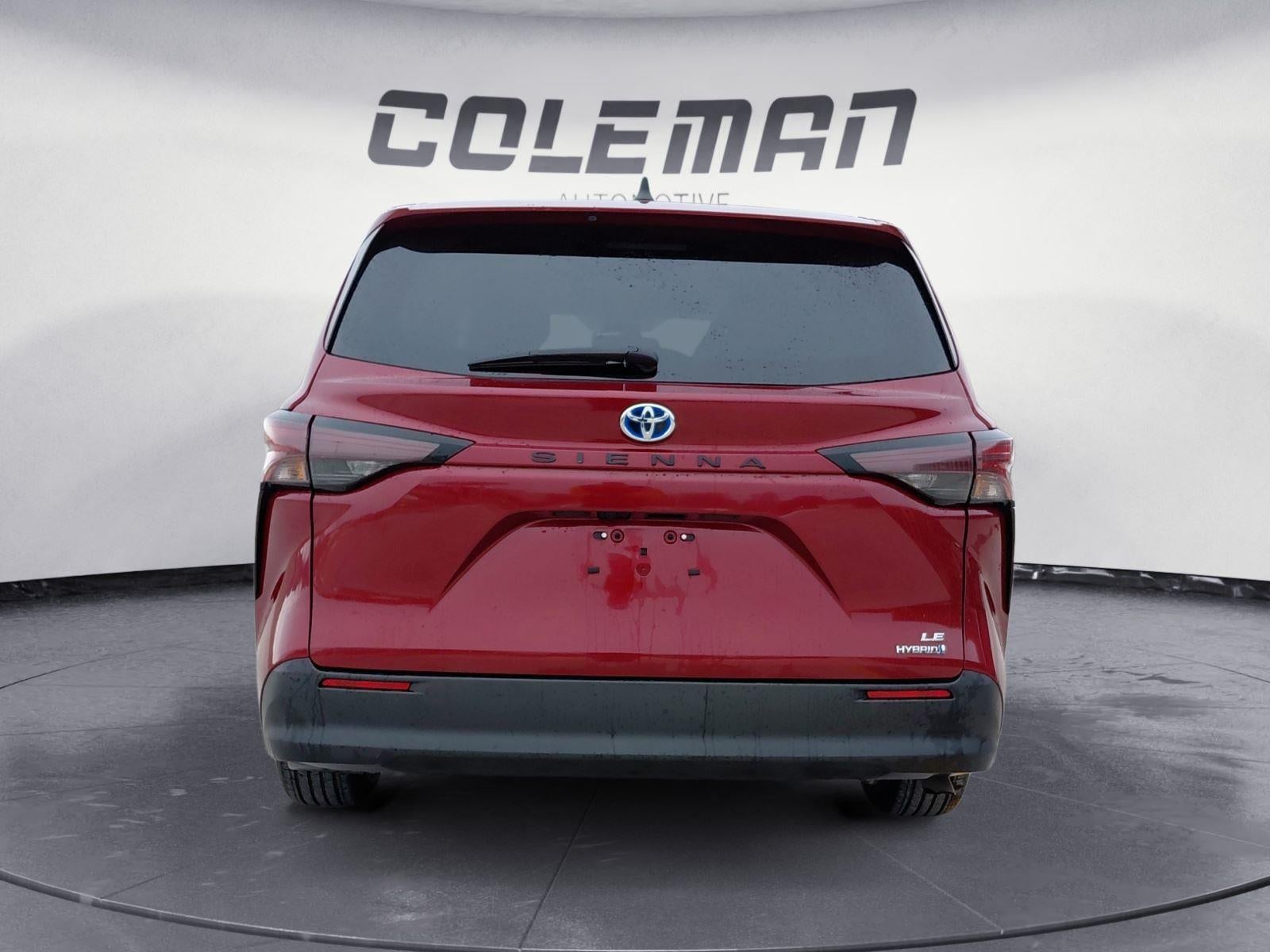 2024 Toyota Sienna LE