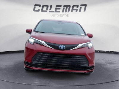 2024 Toyota Sienna LE