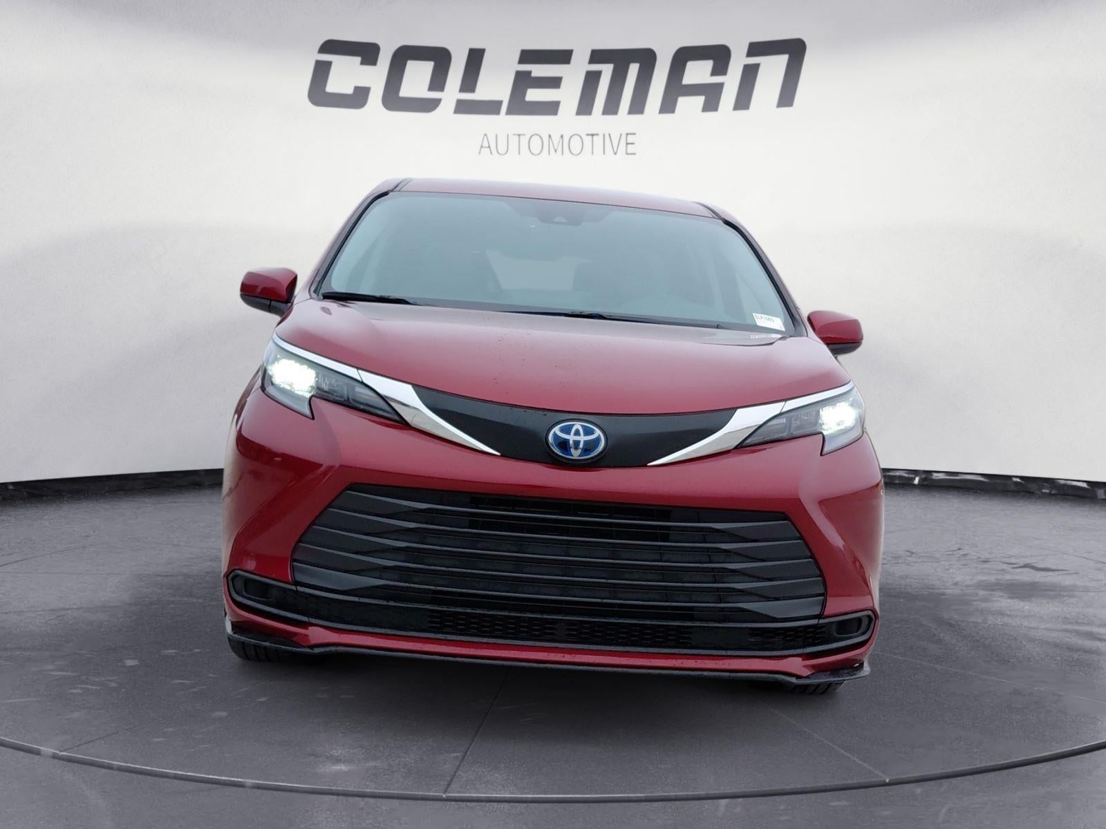 2024 Toyota Sienna LE