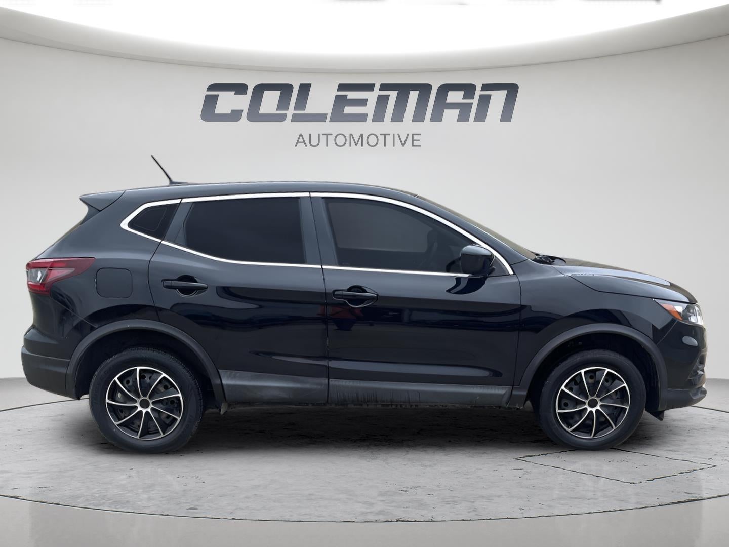 2020 Nissan Rogue Sport S 21