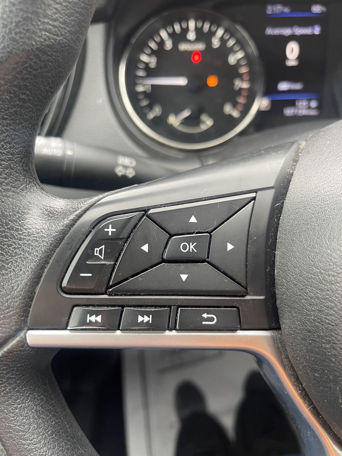 2020 Nissan Rogue Sport S 5