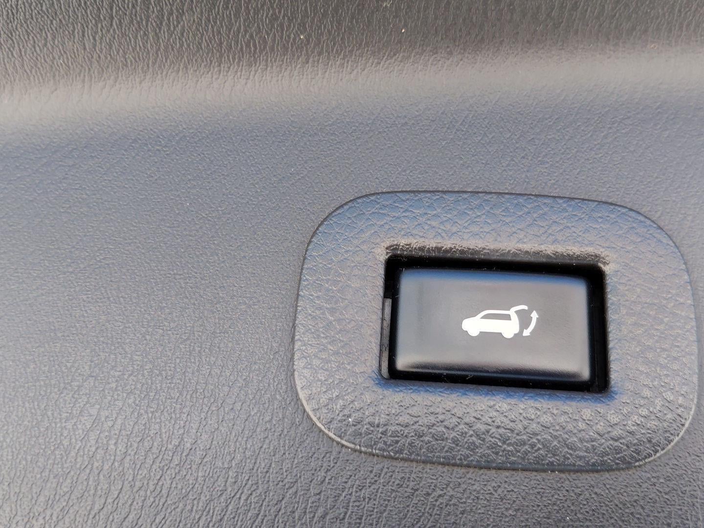 2020 Nissan Armada SL 25