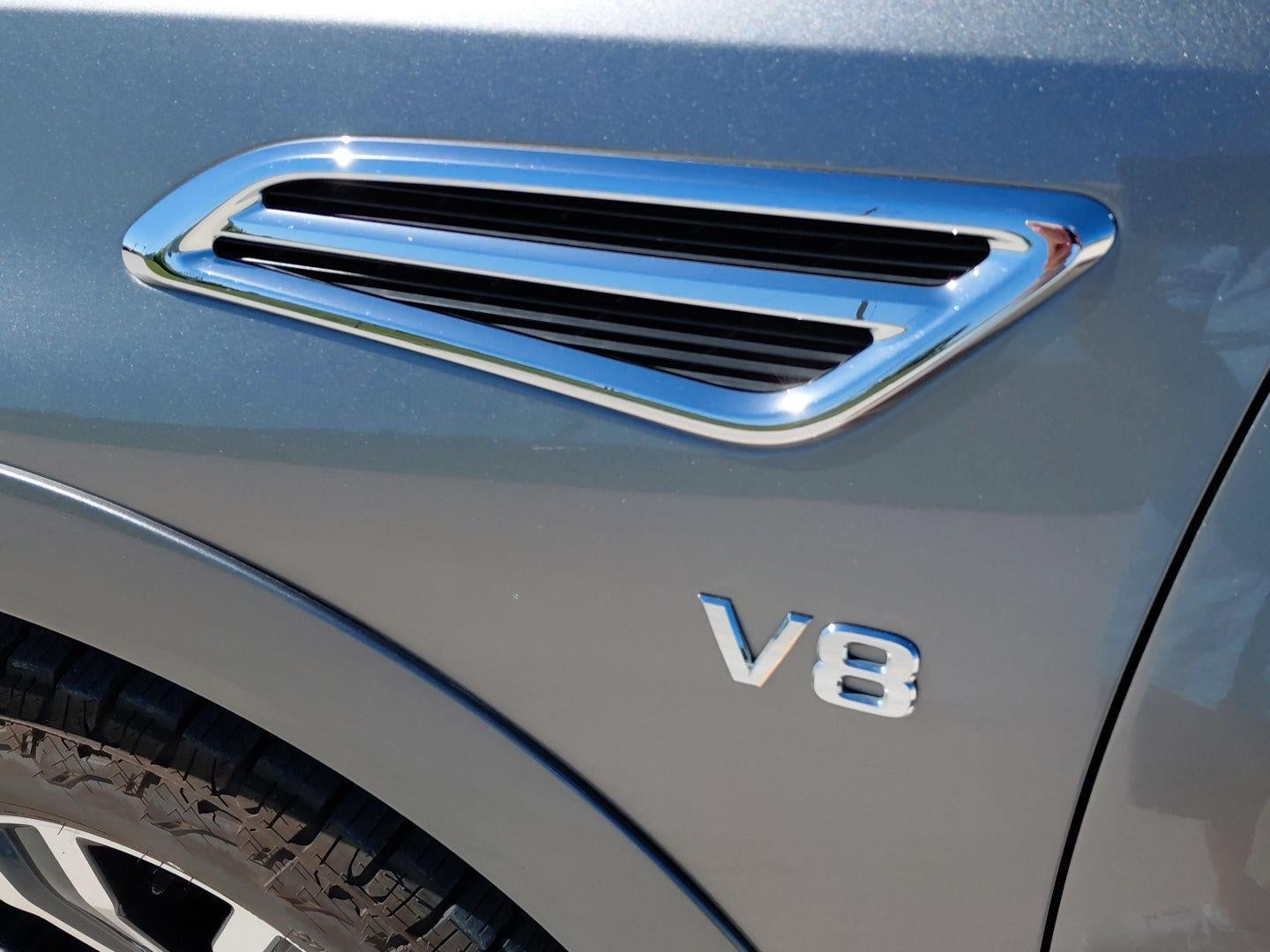 2020 Nissan Armada SL 28