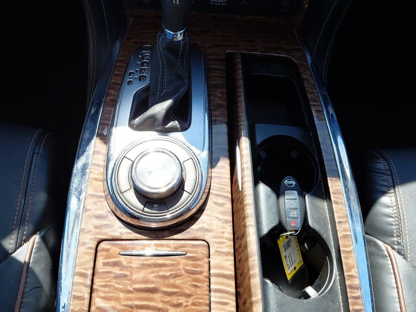 2020 Nissan Armada SL 32