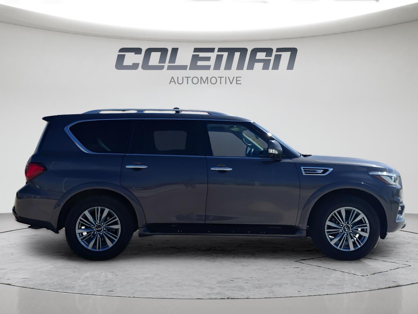 2024 INFINITI QX80 LUXE