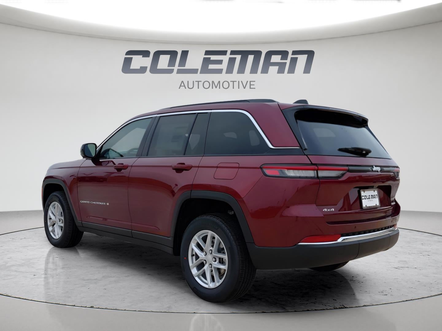 2026 Jeep Grand Cherokee Laredo