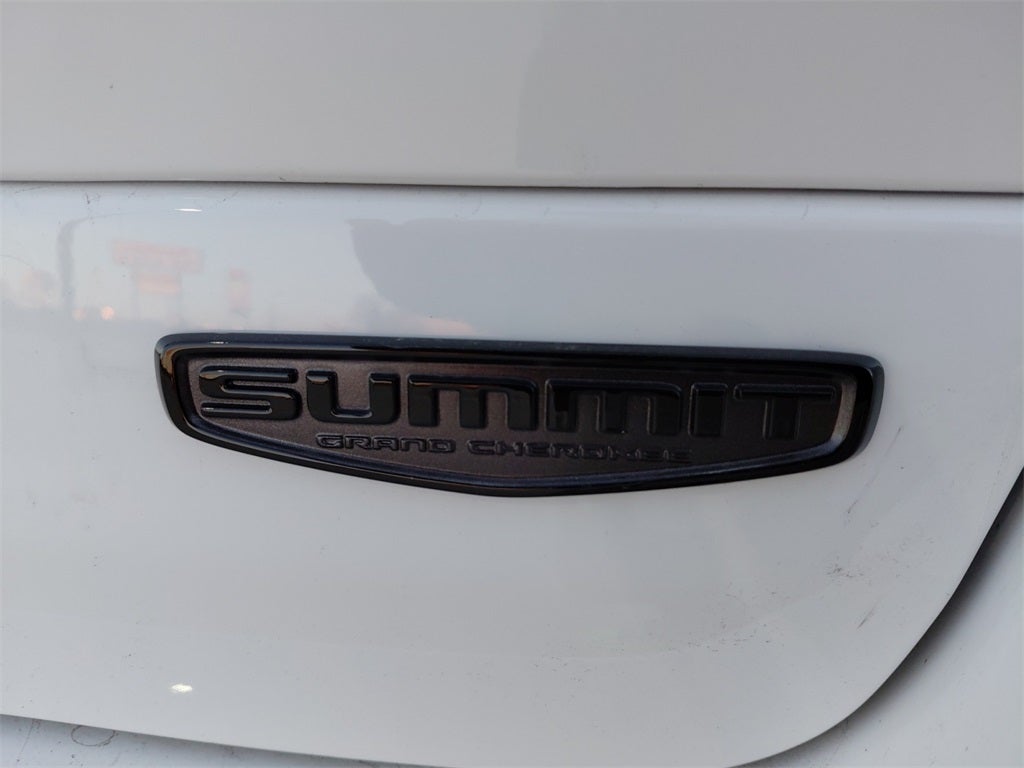 2025 Jeep Grand Cherokee Summit