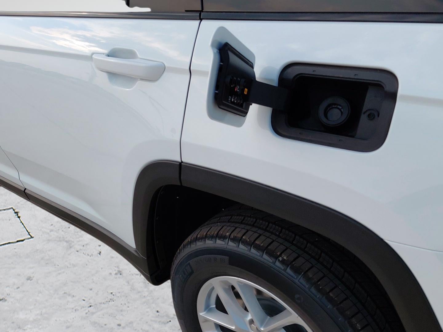 2026 Jeep Grand Cherokee L Laredo X 28