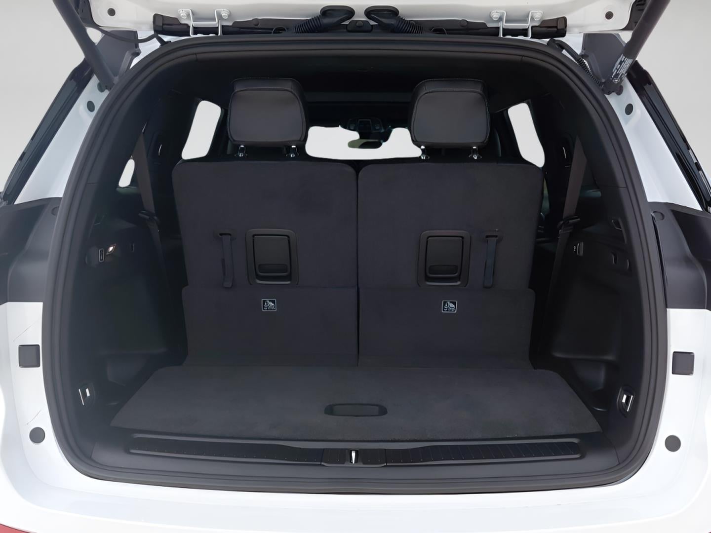 2027 Jeep Grand Cherokee L Laredo Altitude 21