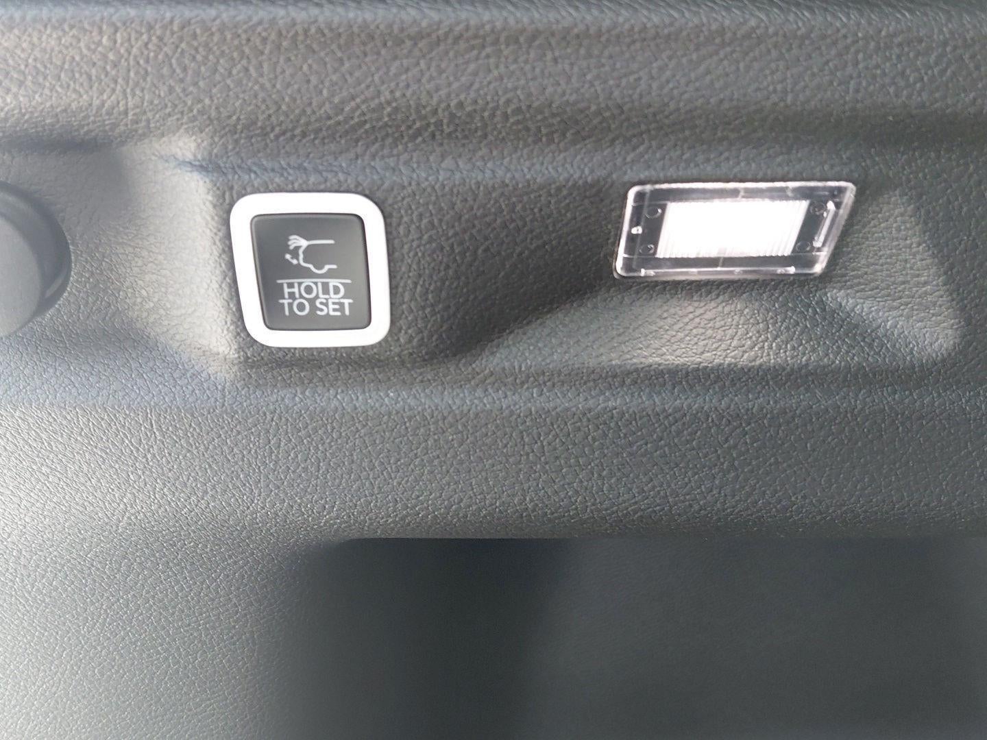 2027 Jeep Grand Cherokee L Laredo Altitude 23