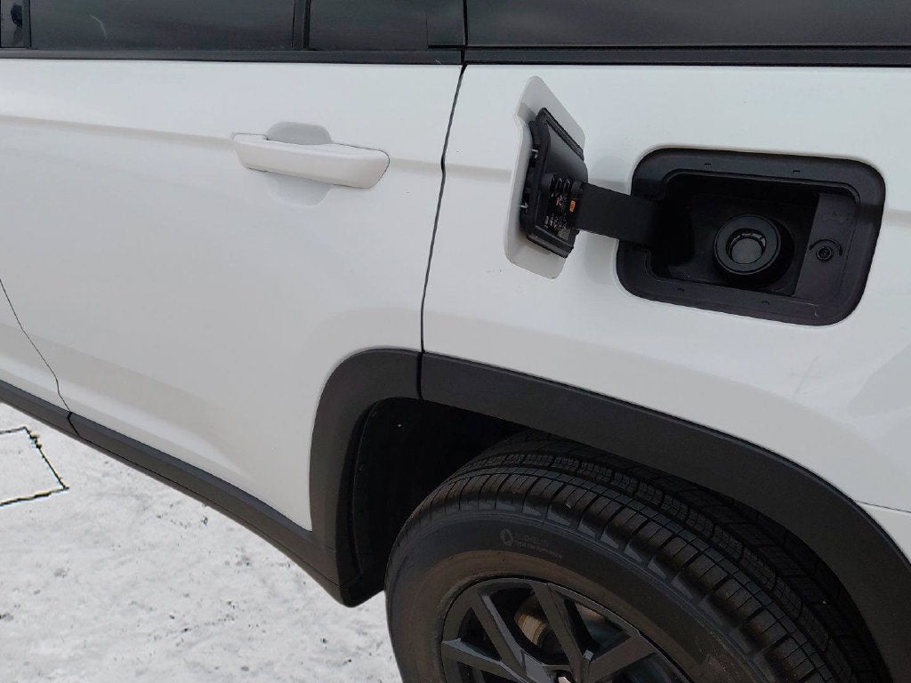 2027 Jeep Grand Cherokee L Laredo Altitude