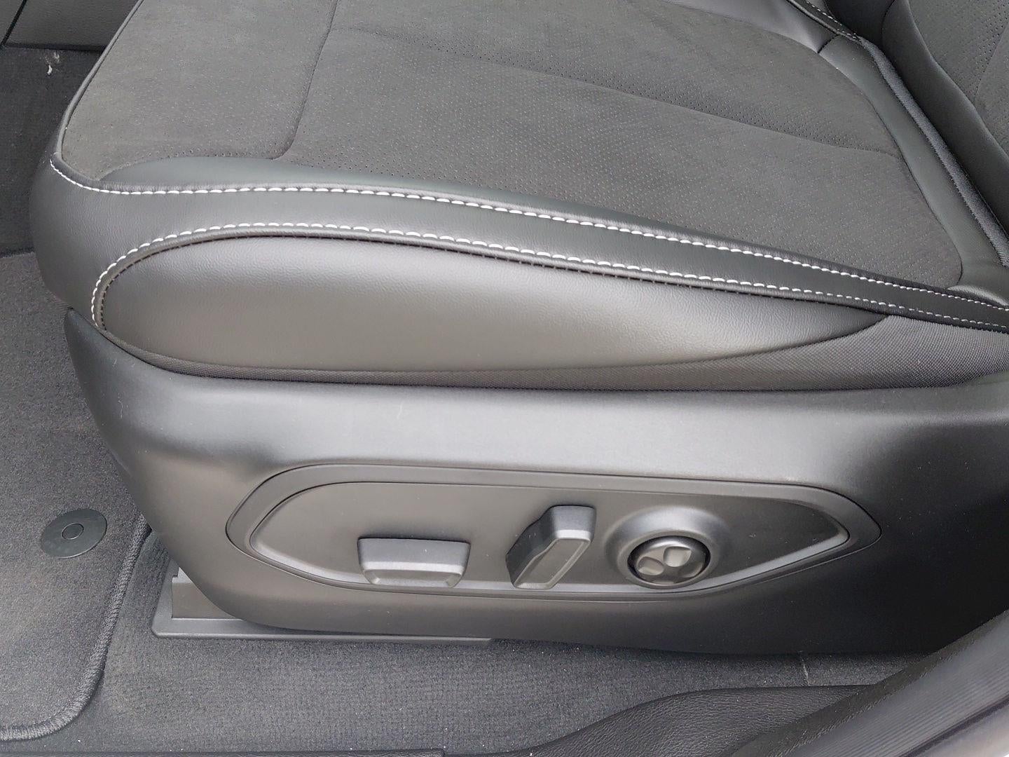 2027 Jeep Grand Cherokee L Laredo Altitude 27