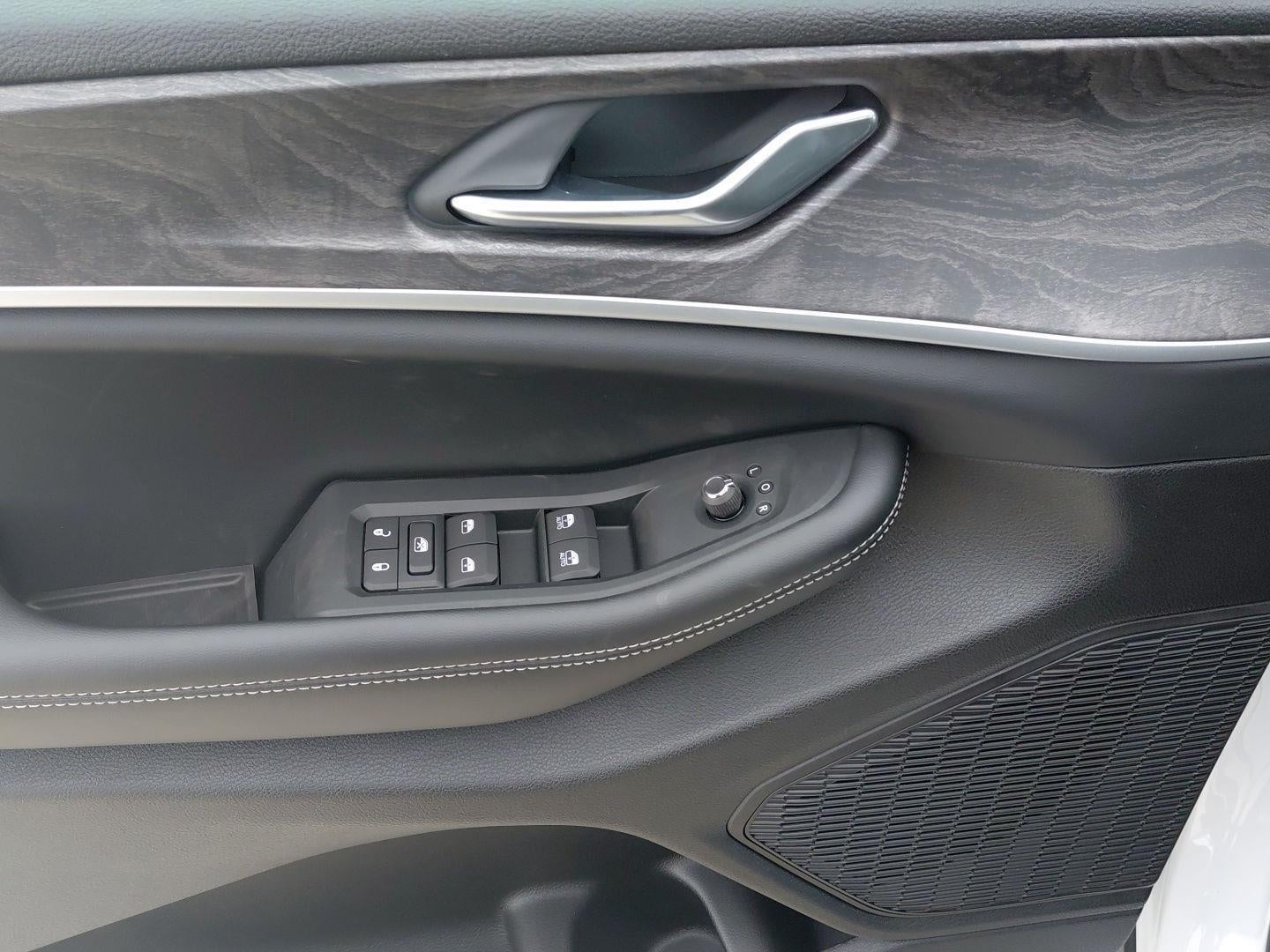 2027 Jeep Grand Cherokee L Laredo Altitude 28