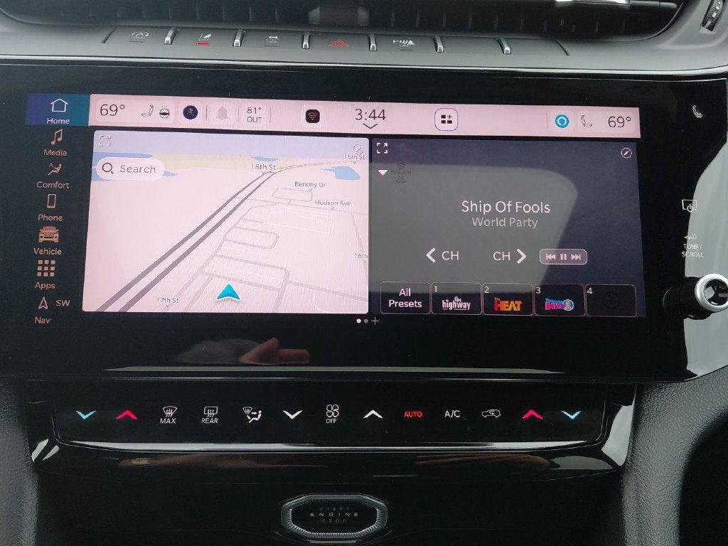 2027 Jeep Grand Cherokee L Laredo Altitude