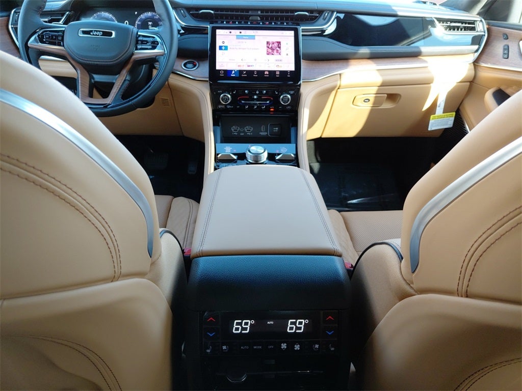 2025 Jeep Grand Cherokee L Summit