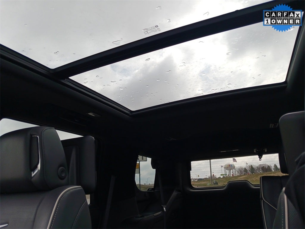 2023 Cadillac Escalade Sport