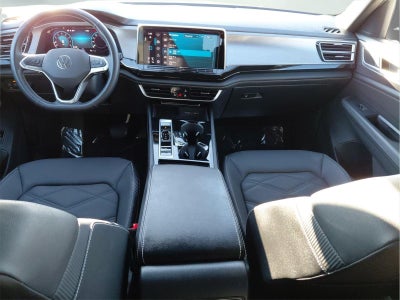 2025 Volkswagen Atlas Cross Sport 2.0T SE w/Technology