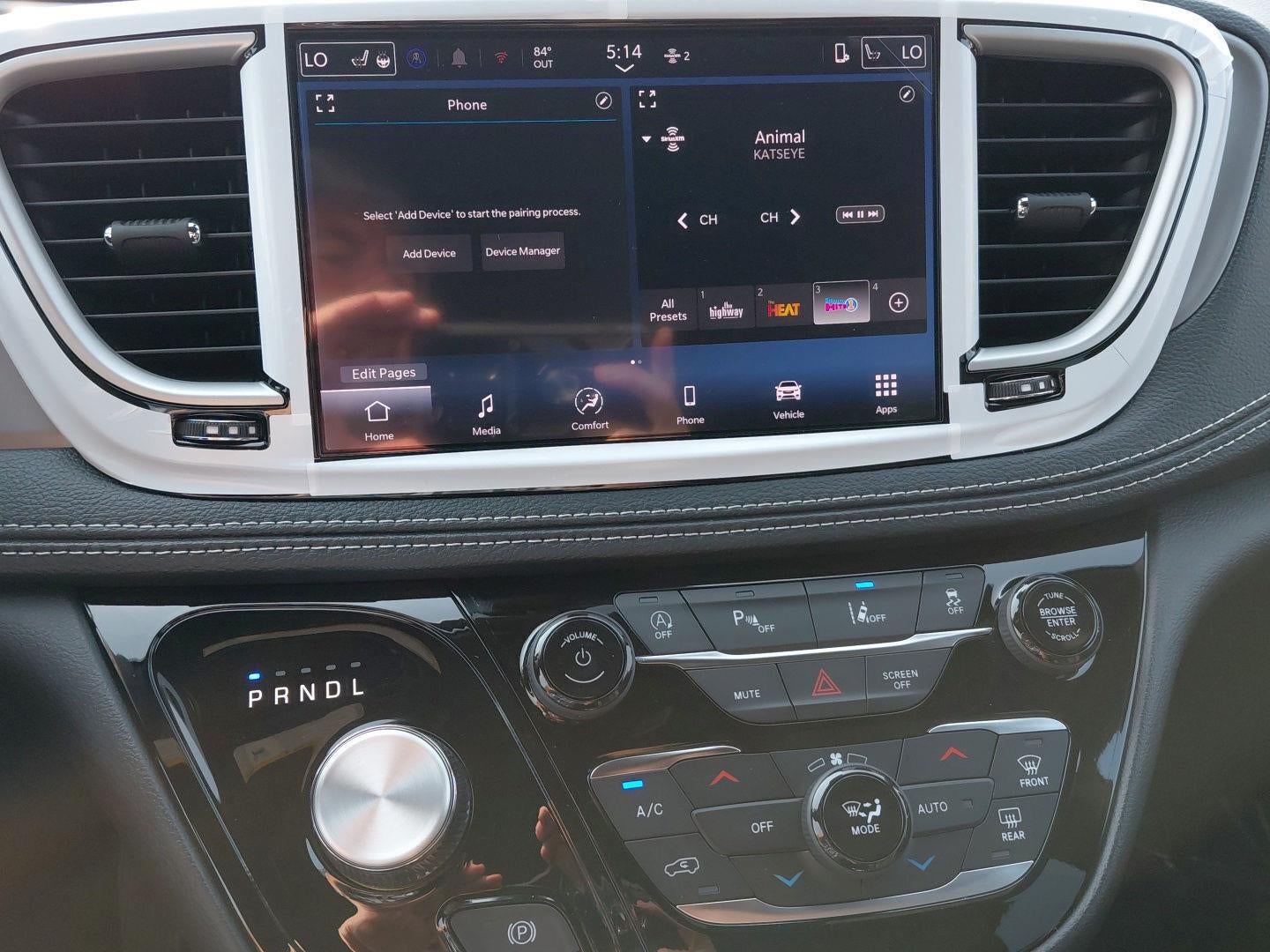 2027 Chrysler Pacifica Select