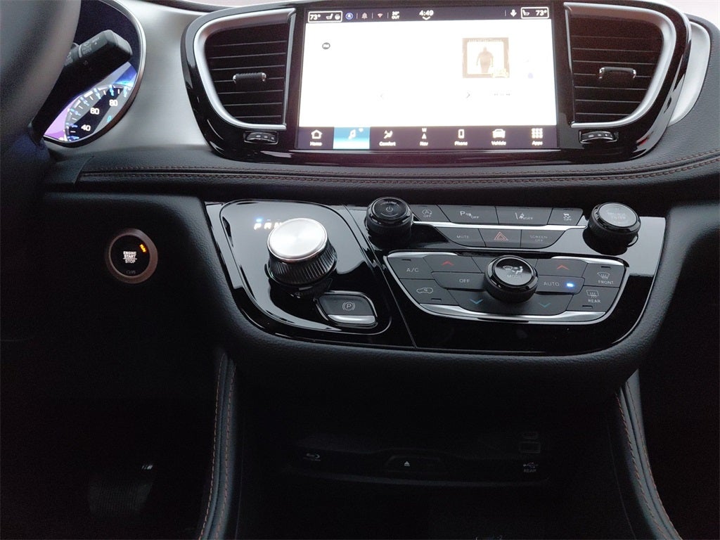 2026 Chrysler Pacifica Pinnacle