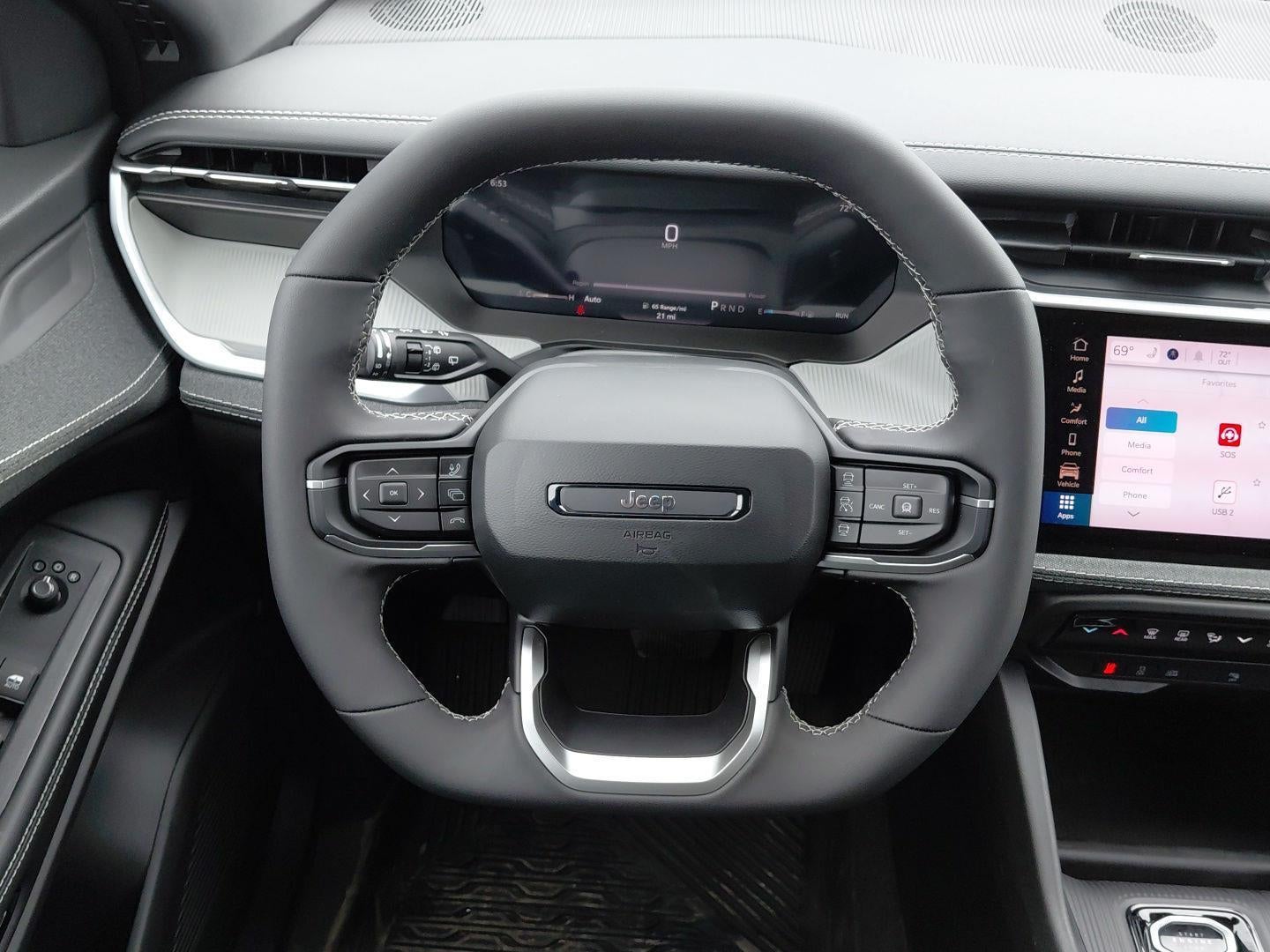 2026 Jeep Cherokee Laredo