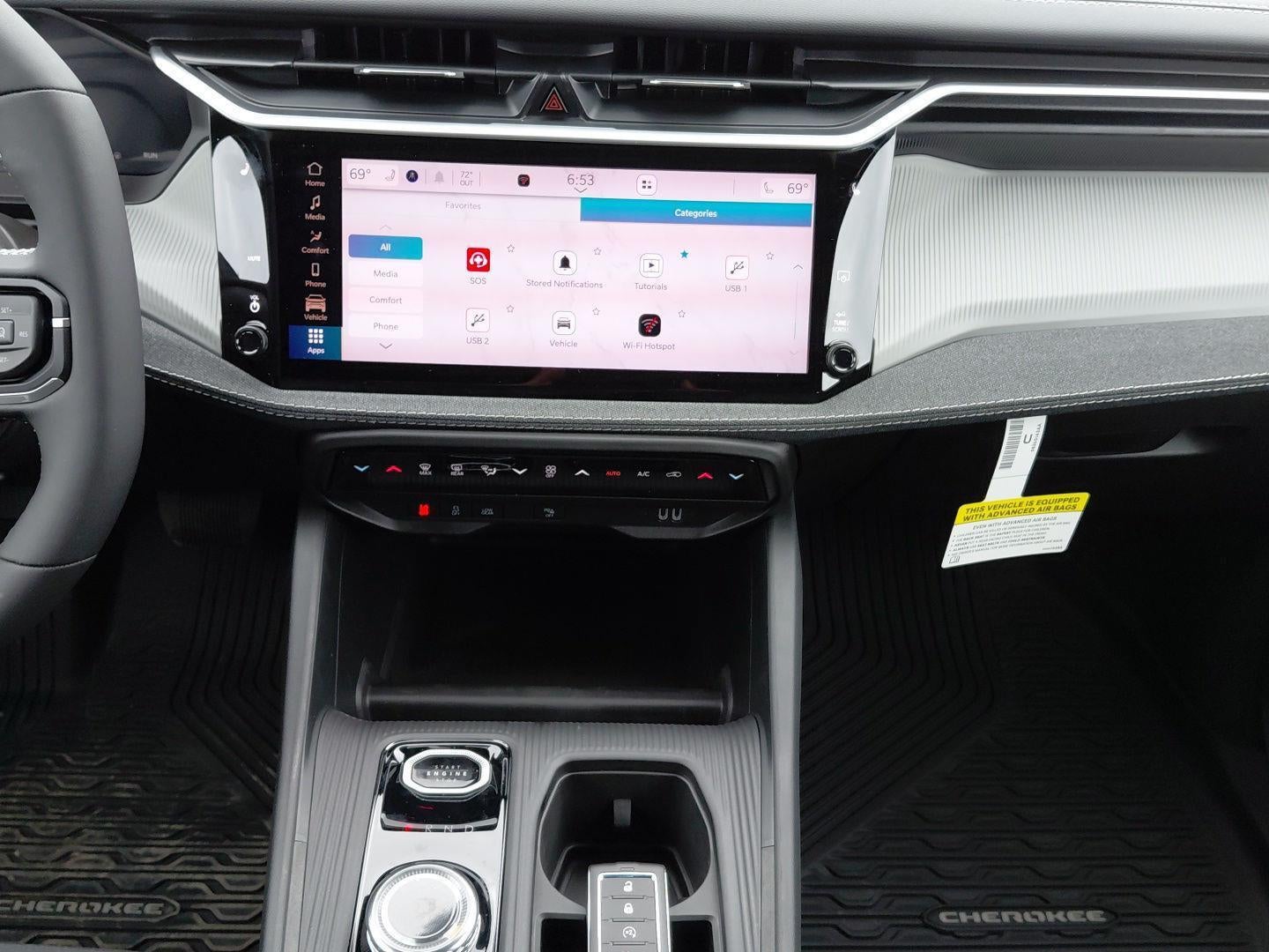 2026 Jeep Cherokee Laredo