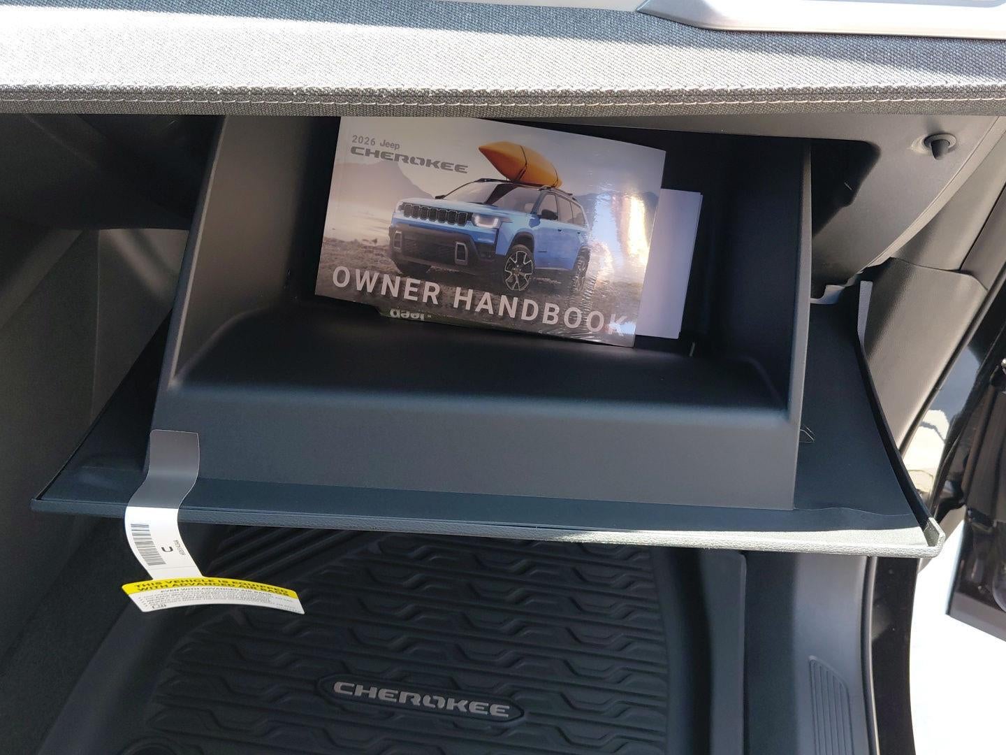 2026 Jeep Cherokee Laredo