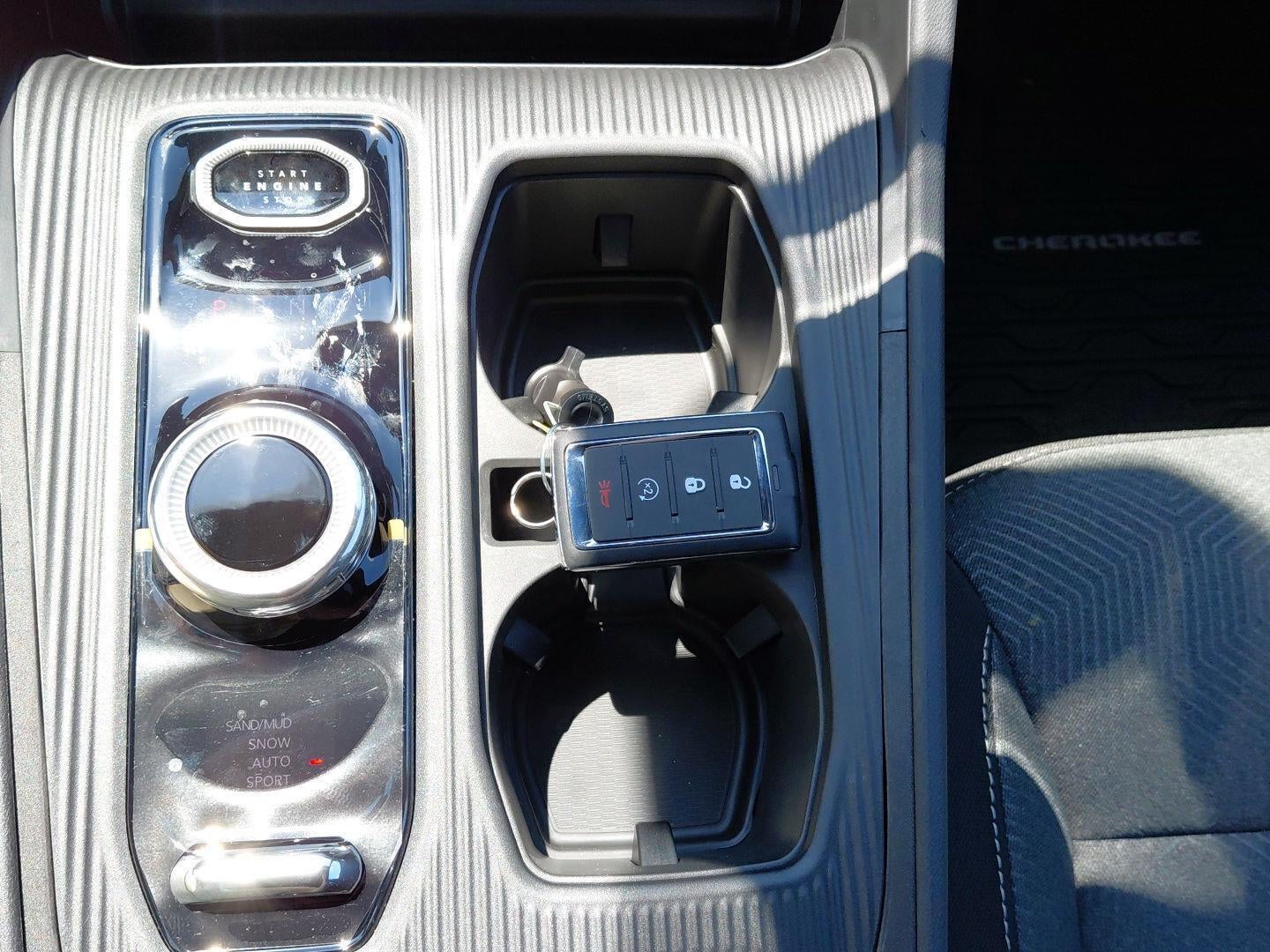 2026 Jeep Cherokee Laredo