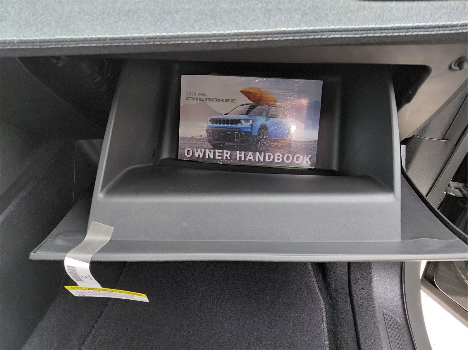 2026 Jeep Cherokee Laredo