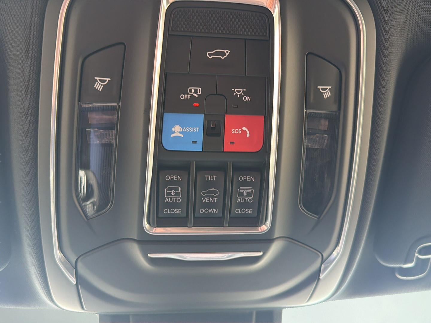 2026 Jeep Cherokee Overland