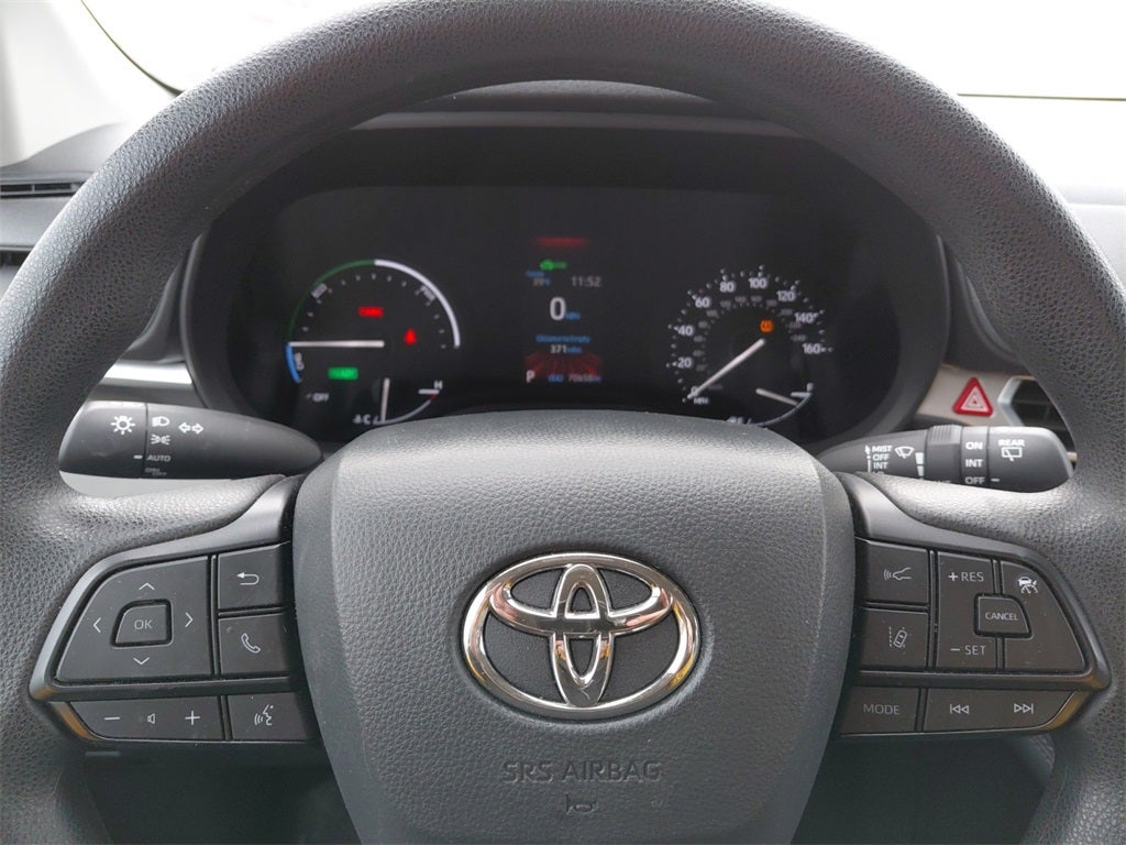 2024 Toyota Sienna LE 8 Passenger
