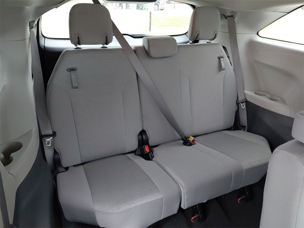 2024 Toyota Sienna LE 8 Passenger